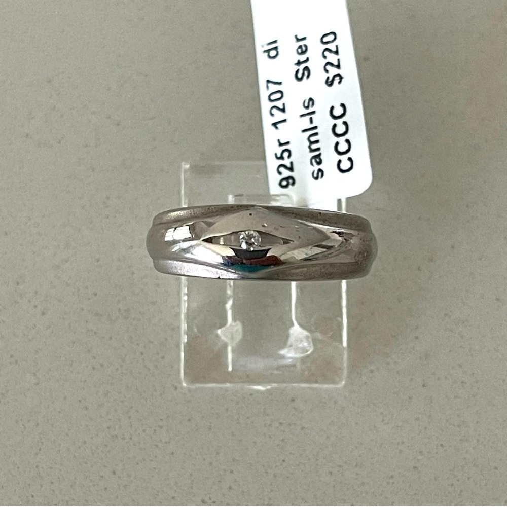 Sterling silver 925 diamond ring Size 7